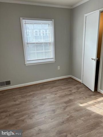 1400 ADMIRAL DR, Woodbridge, VA 22192