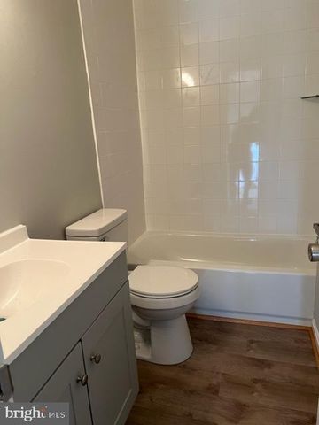 1400 ADMIRAL DR, Woodbridge, VA 22192