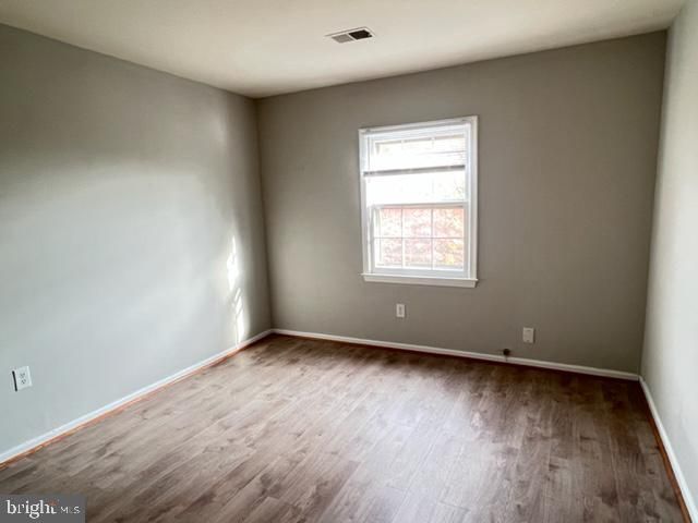 1400 ADMIRAL DR, Woodbridge, VA 22192