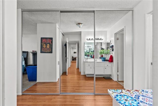 25736 Player Drive R4, Valencia, CA 91355