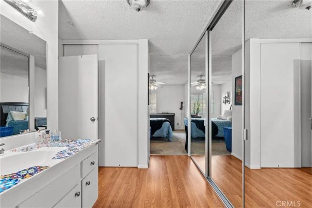 25736 Player Drive R4, Valencia, CA 91355