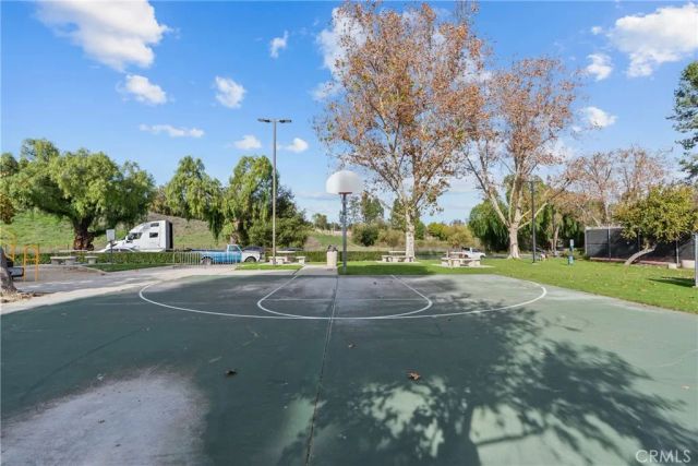 25736 Player Drive R4, Valencia, CA 91355