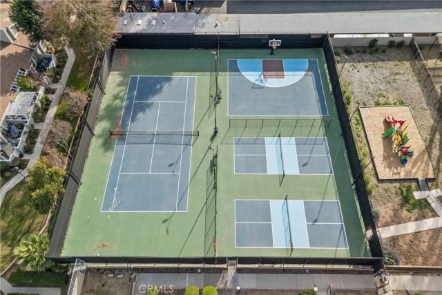 25736 Player Drive R4, Valencia, CA 91355