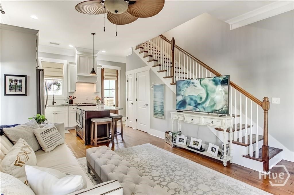 Image 15 of property listing at 712 Tattnall Street, Savannah, GA 31401