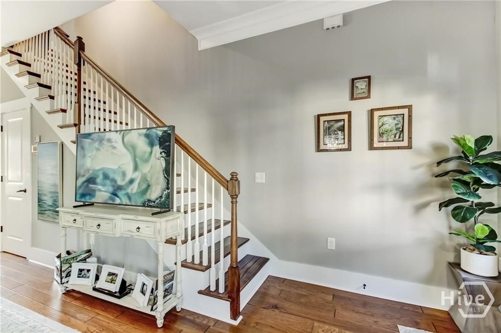 Image 16 of property listing at 712 Tattnall Street, Savannah, GA 31401