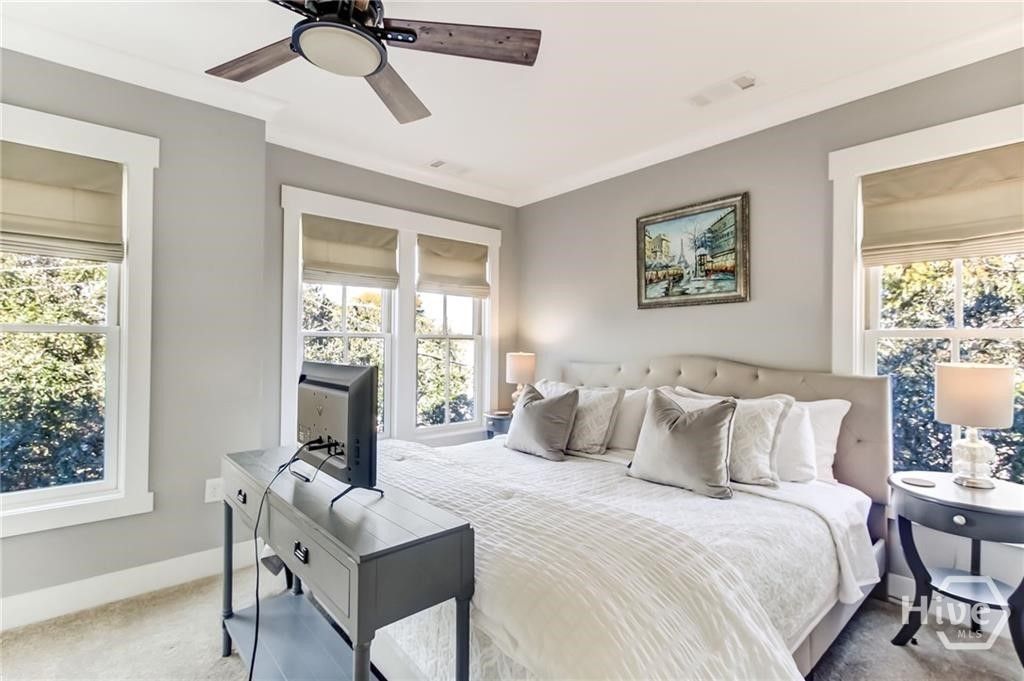 Image 19 of property listing at 712 Tattnall Street, Savannah, GA 31401