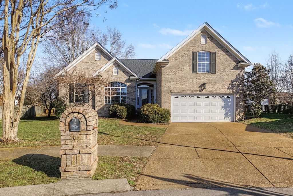 314 Larkspur Cv, Franklin, TN 37064