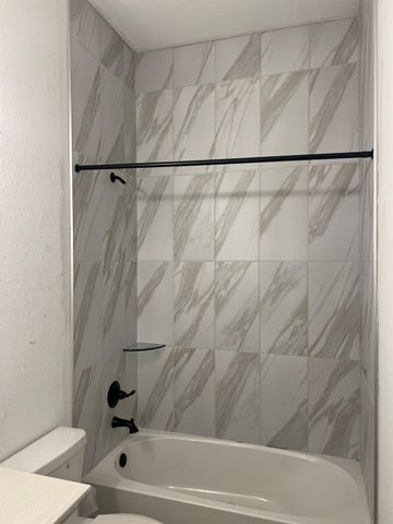 2407 Garden Arbor, Tomball, TX 77375