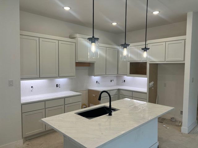 2407 Garden Arbor, Tomball, TX 77375