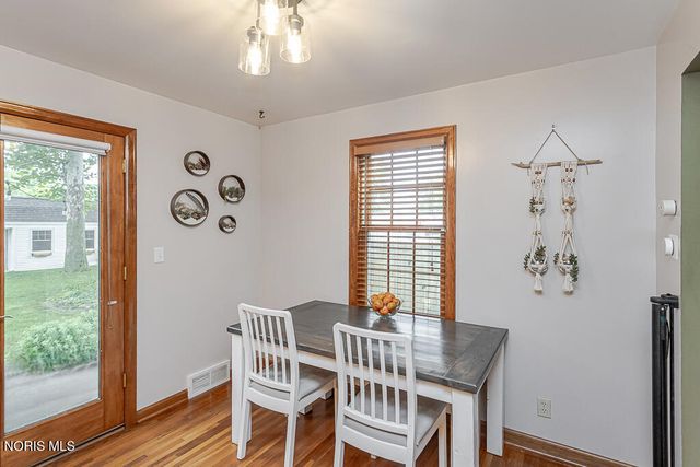 833 River Road, Maumee, OH 43537