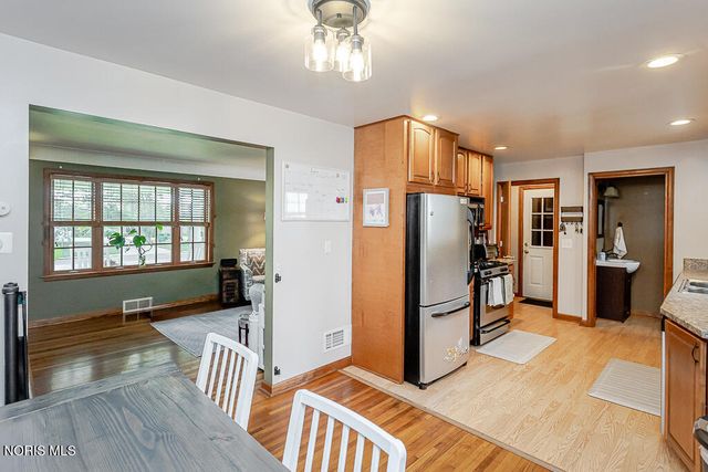 833 River Road, Maumee, OH 43537