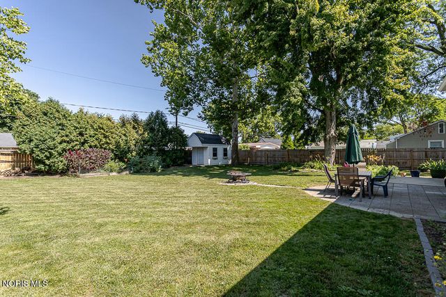833 River Road, Maumee, OH 43537