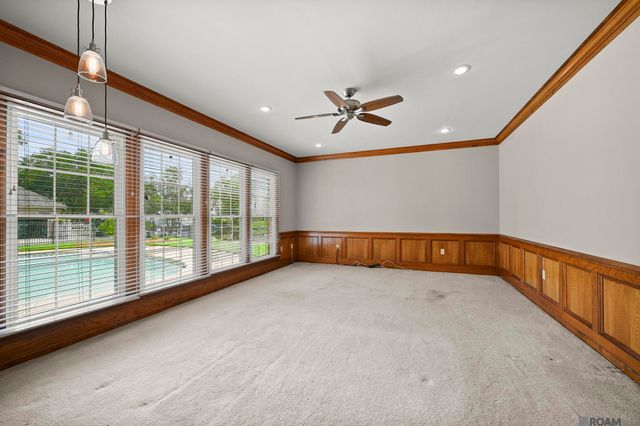 12511 S Lake Sherwood Ave, Baton Rouge, LA 70816