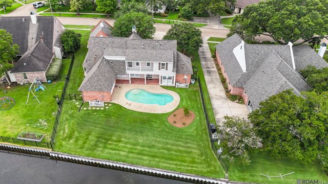 12511 S Lake Sherwood Ave, Baton Rouge, LA 70816