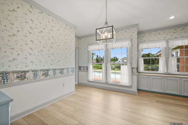 12511 S Lake Sherwood Ave, Baton Rouge, LA 70816