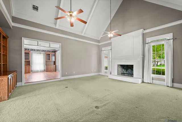 12511 S Lake Sherwood Ave, Baton Rouge, LA 70816