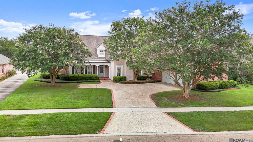 12511 S Lake Sherwood Ave, Baton Rouge, LA 70816