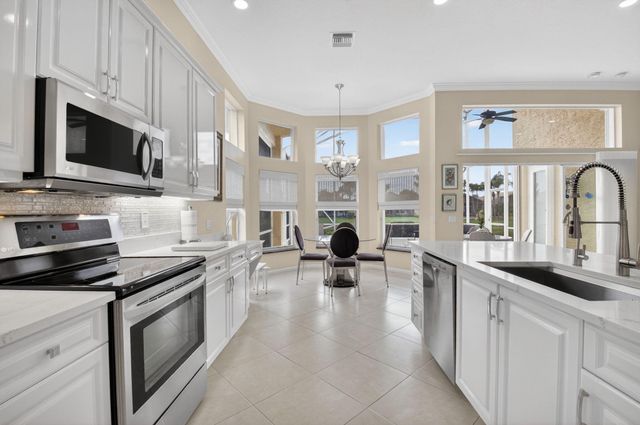 7350 Cortes Lake Drive, Delray Beach, FL 33446