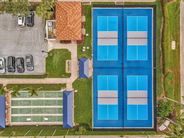 7350 Cortes Lake Drive, Delray Beach, FL 33446