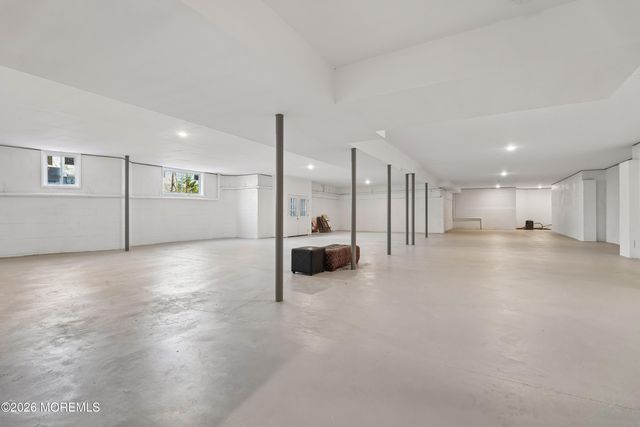 6 Parker Court, Millstone, NJ 08510