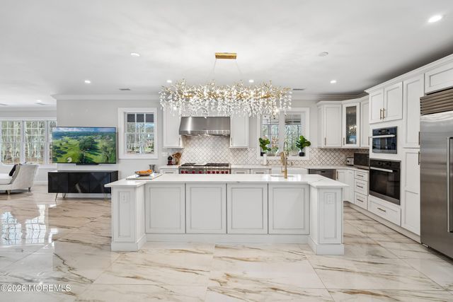 6 Parker Court, Millstone, NJ 08510