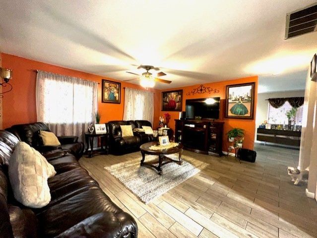 228 JANES Avenue, Bolingbrook, IL 60440