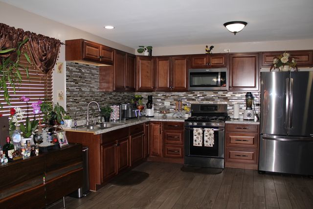 228 JANES Avenue, Bolingbrook, IL 60440