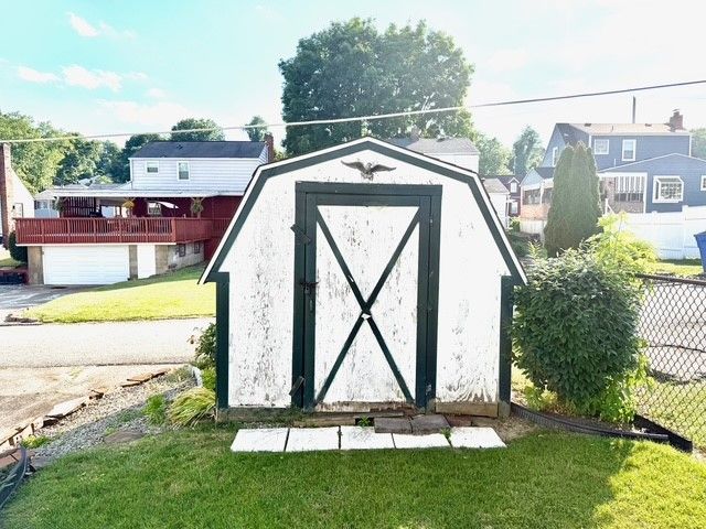 2108 Barnsdale Ave, Mckeesport, PA 15132