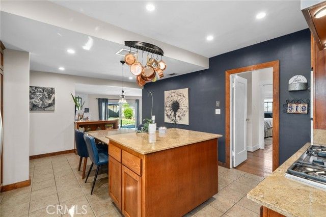 519 N 8th, Upland, CA 91786