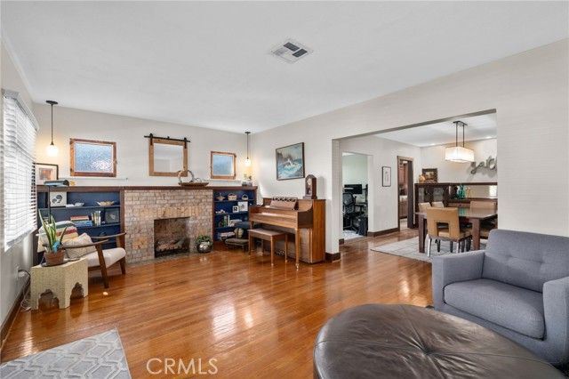 519 N 8th, Upland, CA 91786