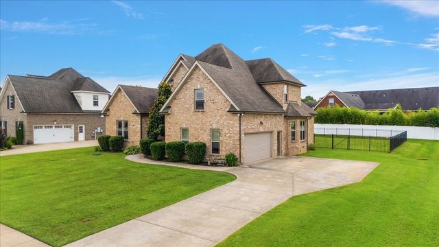 1219 Lewis Downs Dr, Christiana, TN 37037