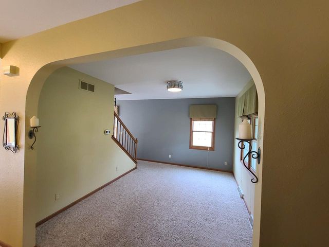 W220S3864 Crestview DRIVE, Waukesha, WI 53189