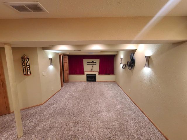 W220S3864 Crestview DRIVE, Waukesha, WI 53189