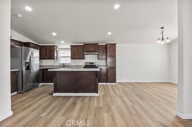 259 Mary Kay Lane, Bakersfield, CA 93308