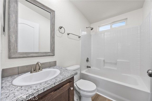 259 Mary Kay Lane, Bakersfield, CA 93308