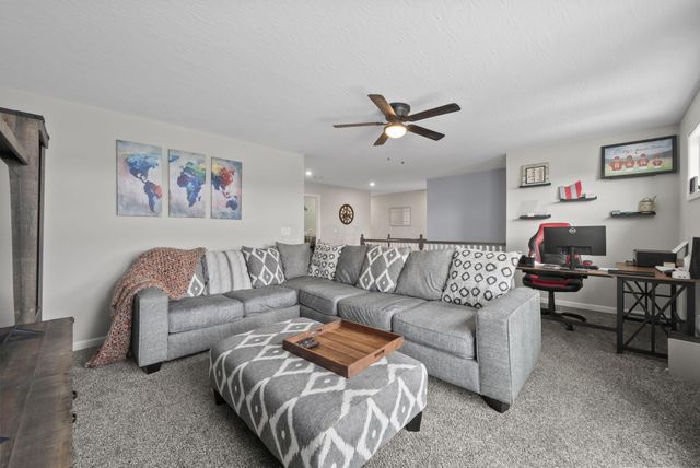 1059 Honeycomb Lane, Grove City, OH 43123