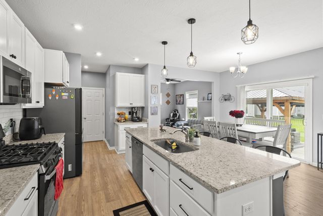 1059 Honeycomb Lane, Grove City, OH 43123