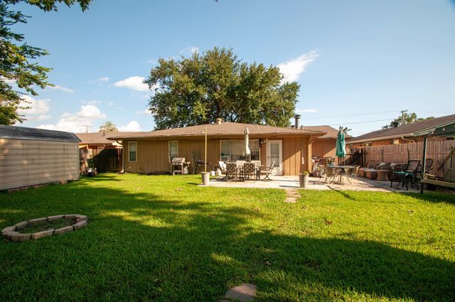 205 Harding Dr, Houma, LA 70364