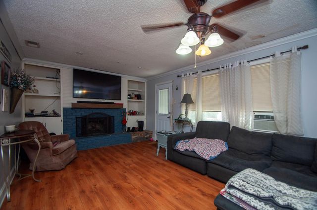 205 Harding Dr, Houma, LA 70364