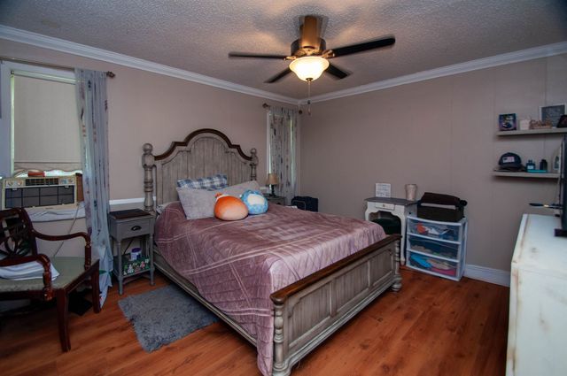 205 Harding Dr, Houma, LA 70364