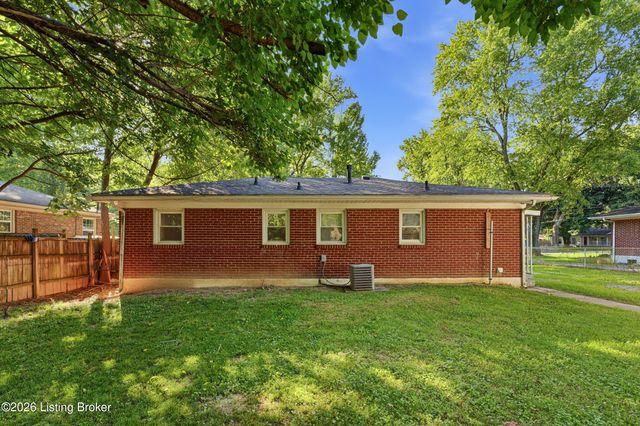 6624 Kenmore Ave, Louisville, KY 40216