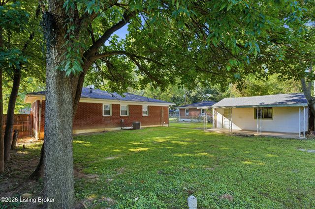 6624 Kenmore Ave, Louisville, KY 40216