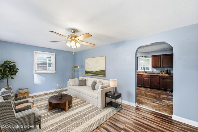 6624 Kenmore Ave, Louisville, KY 40216