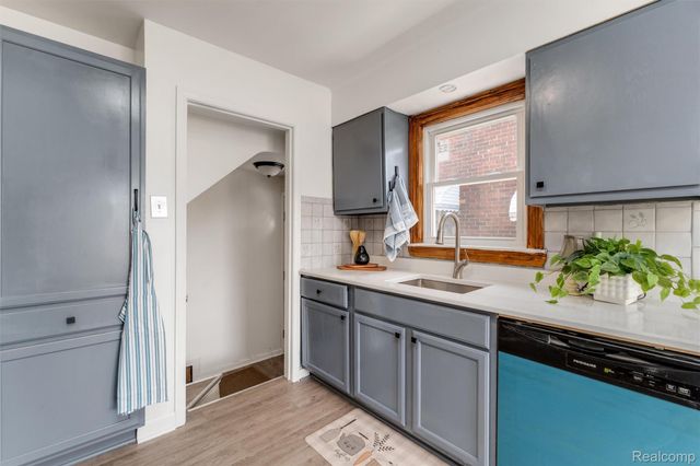16829 Stricker Avenue, Eastpointe, MI 48021