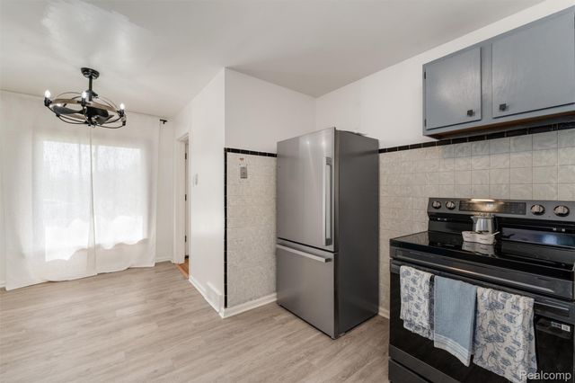 16829 Stricker Avenue, Eastpointe, MI 48021