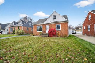 1424 Parkview Drive, Lyndhurst, OH 44124