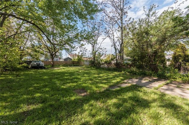 1143 W 9th Street, Lorain, OH 44052