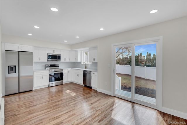 89 Sherman Avenue, Bethpage, NY 11714