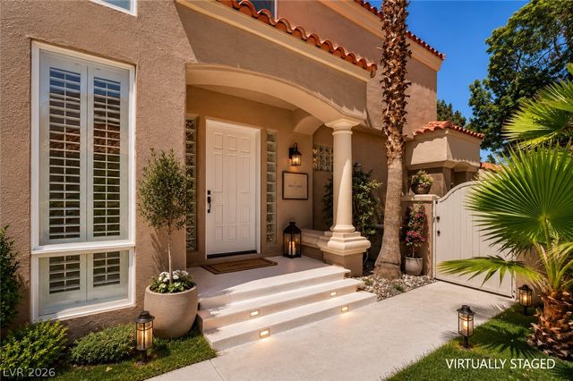 8244 Horseshoe Bend Lane, Las Vegas, NV 89113