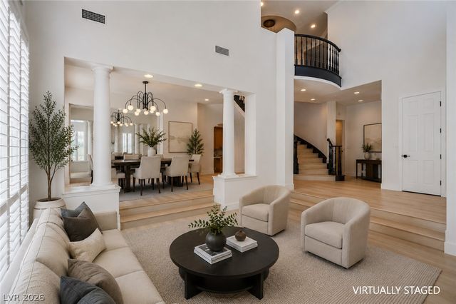 8244 Horseshoe Bend Lane, Las Vegas, NV 89113